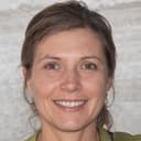 Sara (35-45)