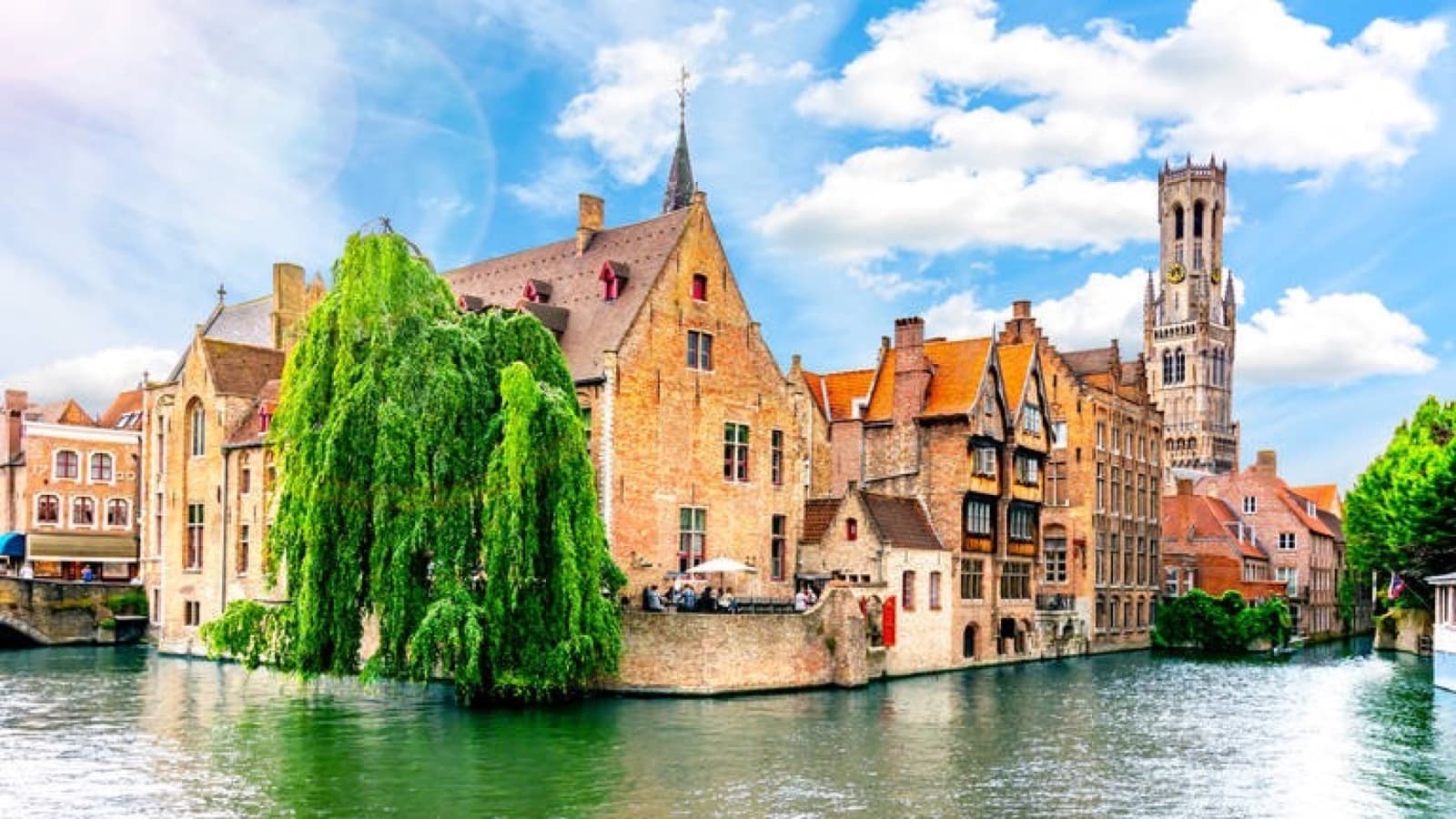 Stedentrip Brugge met tickets voor het Frietsmuseum foto 1